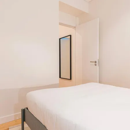 Retreat 155 By Lovelystay Appartamento Paço de Arcos
